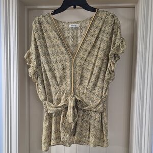 Max Studio Beige and Black Patterned Blouse With Tie Front Detail